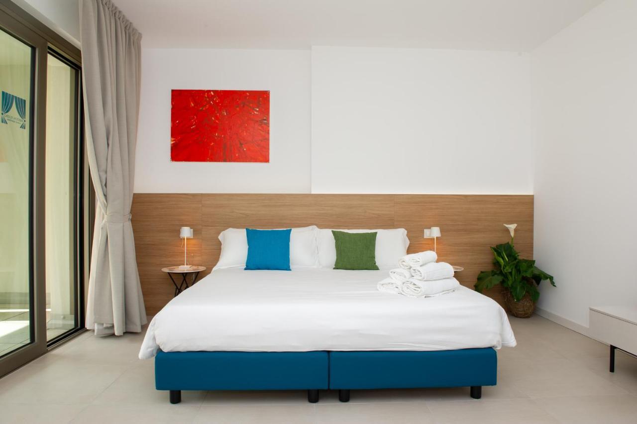 Ariston Teatro Luxury Aparthotel Grado Bagian luar foto
