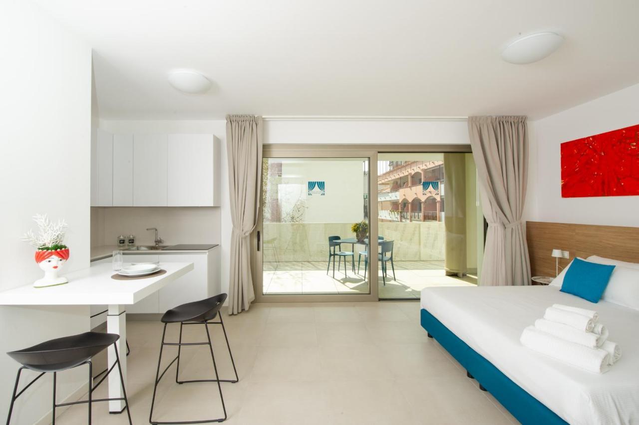 Ariston Teatro Luxury Aparthotel Grado Bagian luar foto