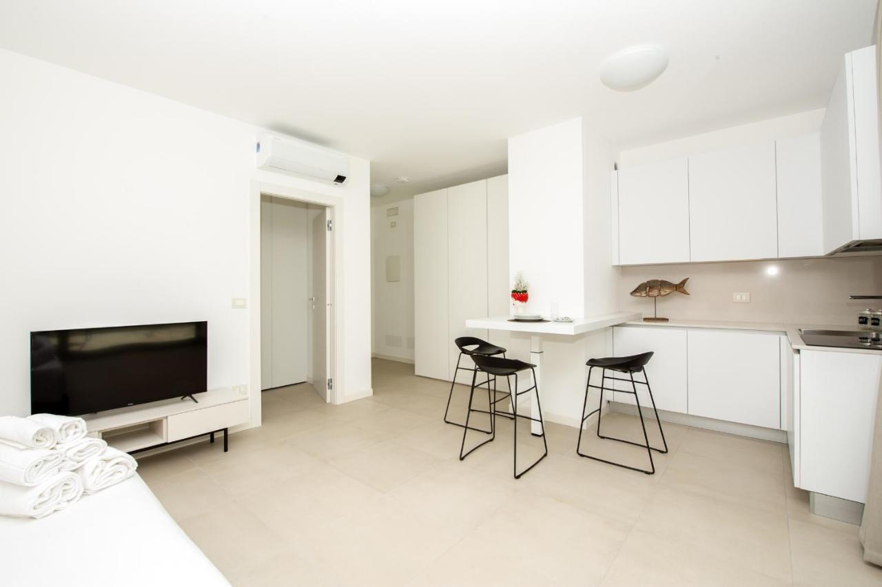 Ariston Teatro Luxury Aparthotel Grado Bagian luar foto