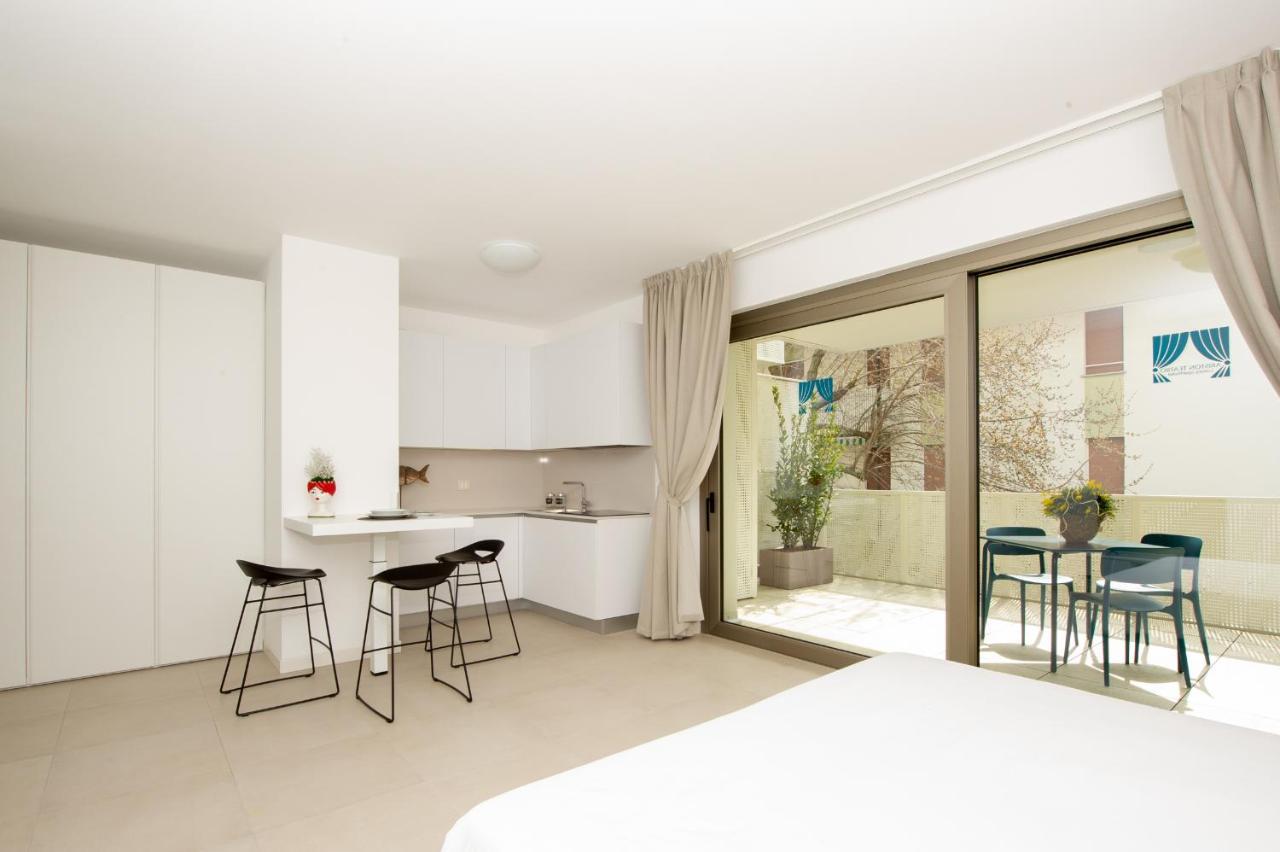Ariston Teatro Luxury Aparthotel Grado Bagian luar foto