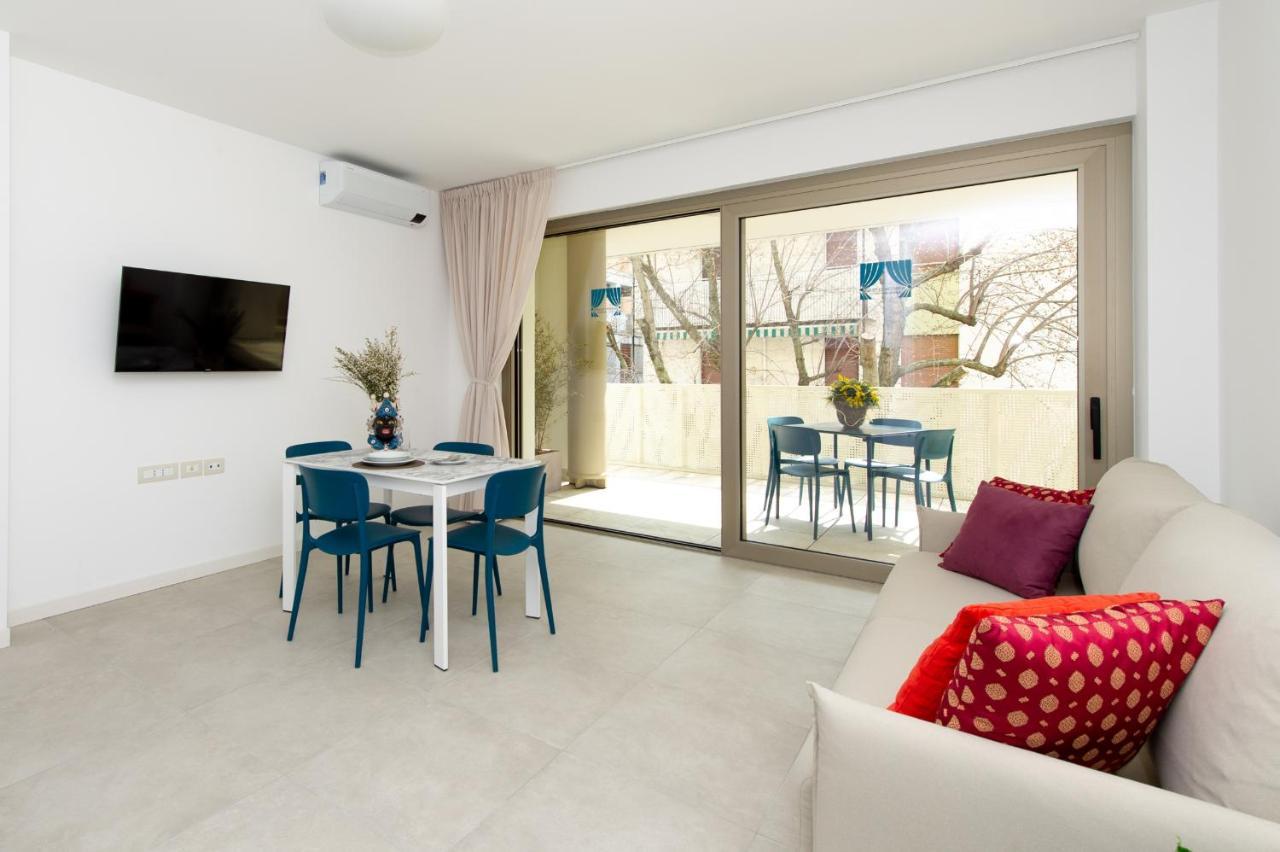 Ariston Teatro Luxury Aparthotel Grado Bagian luar foto
