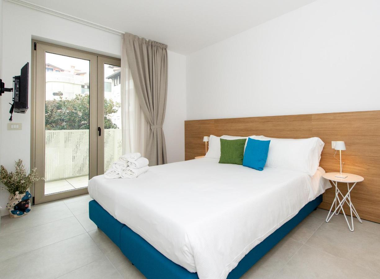 Ariston Teatro Luxury Aparthotel Grado Bagian luar foto