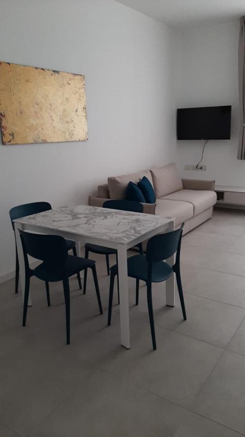 Ariston Teatro Luxury Aparthotel Grado Bagian luar foto
