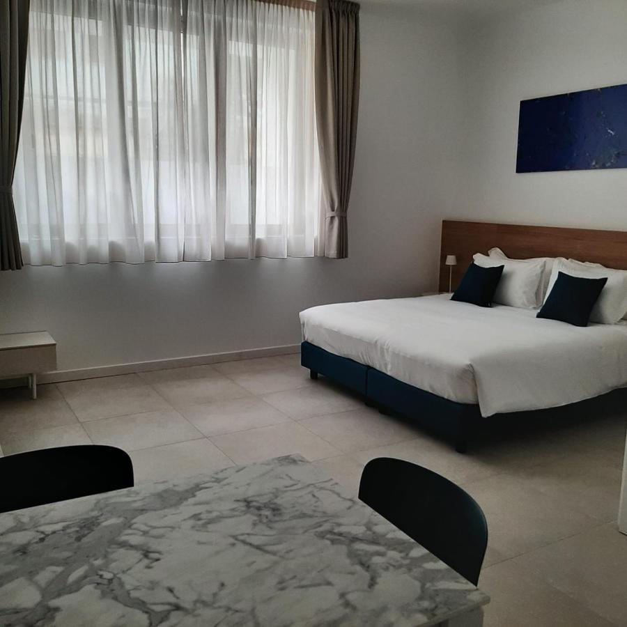 Ariston Teatro Luxury Aparthotel Grado Bagian luar foto